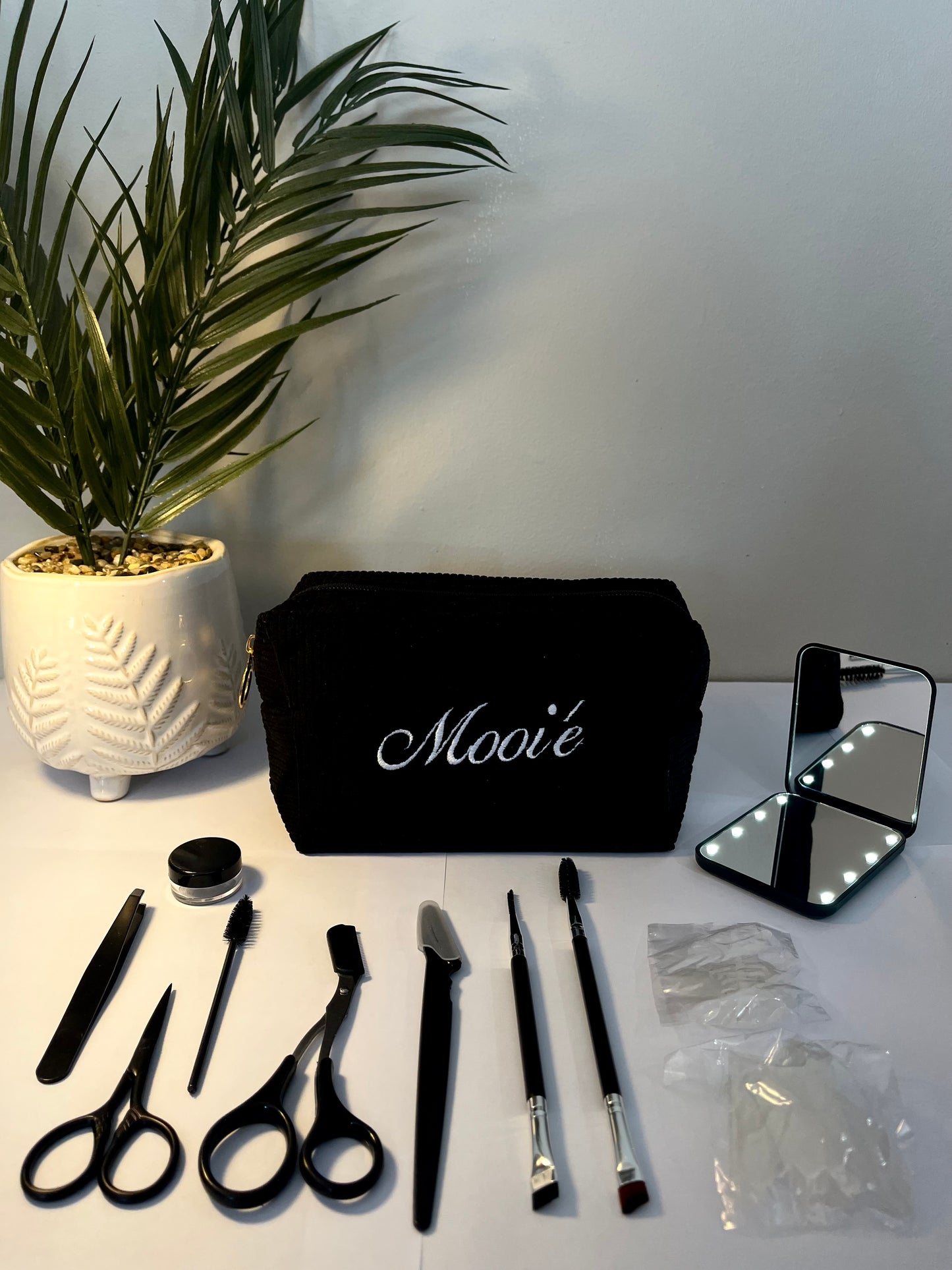 Mooié™ Lash & Brow Kit
